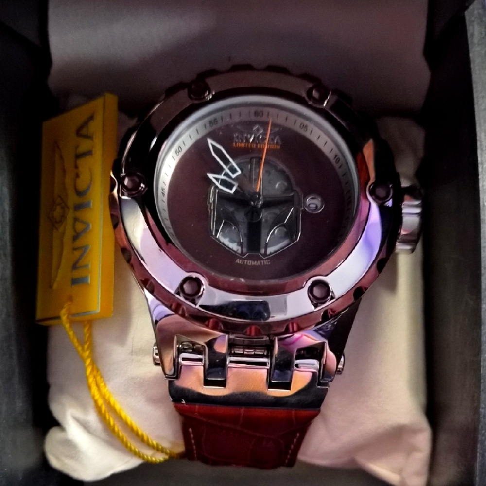 Invicta Star Wars Mandalorian 40485 — 52 mm Automatic, 500 m Diver